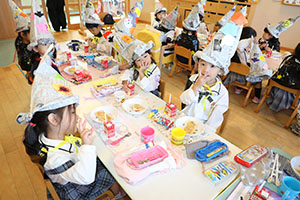 お菓子探し　ハッピーハロウィン🎃　ぱんだ・きりん