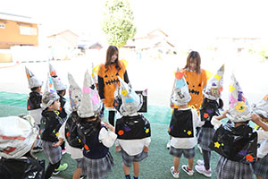 お菓子探し　ハッピーハロウィン🎃　ぱんだ・きりん