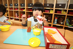 ミノムシの制作　あひる