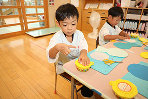 冬の制作　雪だるま　さくら