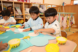 冬の制作　雪だるま　さくら