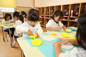 冬の制作　雪だるま　さくら