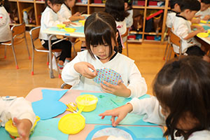 冬の制作　雪だるま　さくら