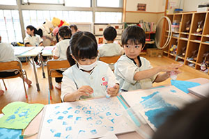 冬の制作　ブーツ　たんぽぽ