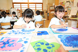 冬の制作　ブーツ　たんぽぽ