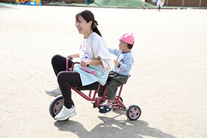 園庭遊び　年中Bチーム・2歳児クラス　NO．2