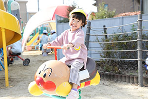 園庭遊び　年中Bチーム・2歳児クラス　NO．2