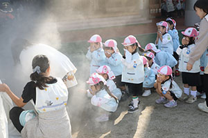 避難訓練　ー消防車がやってきたー　　NO.2