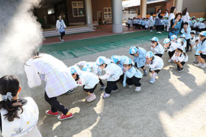 避難訓練　ー消防車がやってきたー　　NO.2