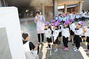 避難訓練　ー消防車がやってきたー　　NO.2