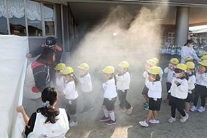 避難訓練　ー消防車がやってきたー　　NO.2