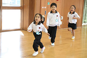 体操教室　ーボール投げー　さくら