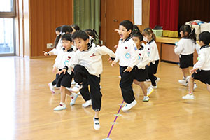 体操教室　ーボール投げー　さくら