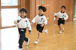 体操教室　ーボール投げー　さくら