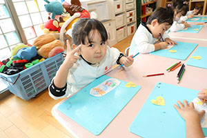 勤労感謝の日の制作　たんぽぽ