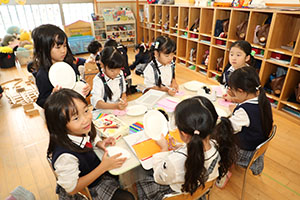 お化け屋敷作り　B