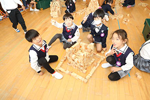 勤労感謝の日の制作　C