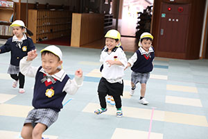 だるまさんがころんだ　ぱんだ