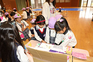 フードコートごっこ楽しかったね　すみれ・E・A