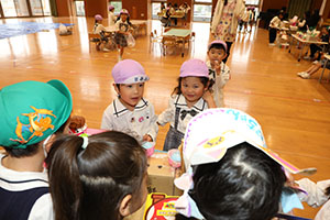 フードコートごっこ楽しかったね　すみれ・E・A