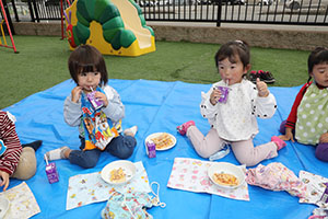 キッズガーデンでピクニック🍴　ぺんぎん