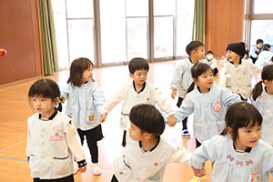 歌・カスタの予行が行われました　年少組