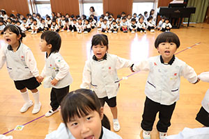 歌・カスタの予行が行われました　年少組