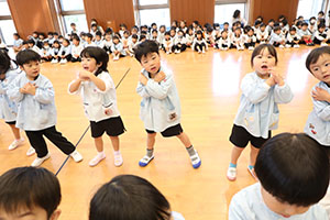 歌・カスタの予行が行われました　年少組