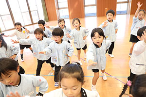 歌・カスタの予行が行われました　年中組