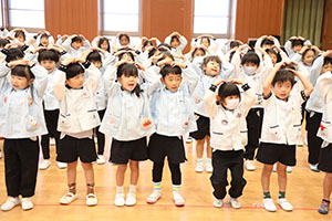 歌・カスタの予行が行われました　年長組