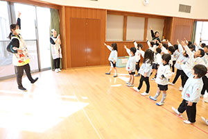 歌・カスタの予行が行われました　年長組