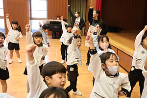 歌・カスタの予行が行われました　年長組
