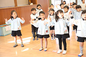 歌・カスタの予行が行われました　年長組