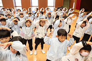 歌・カスタの予行が行われました　年長組