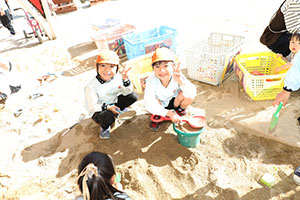 元気いっぱい園庭遊び！！　年長Aチーム