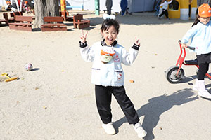 元気いっぱい園庭遊び！！　年長Aチーム