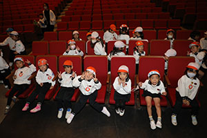 柿安シティーホールでリズム予行　年長Aチーム（C・Ｄ・Ｅ）