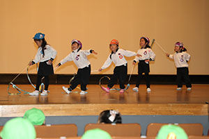 柿安シティーホールでリズム予行　年長Aチーム（C・Ｄ・Ｅ）