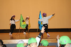 柿安シティーホールでリズム予行　年長Aチーム（C・Ｄ・Ｅ）