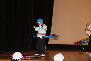 柿安シティーホールでリズム予行　年長Aチーム（C・Ｄ・Ｅ）