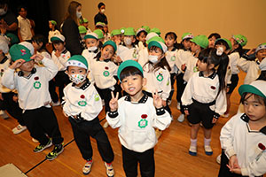 柿安シティーホールでリズム予行　年長Bチーム　(A・B）