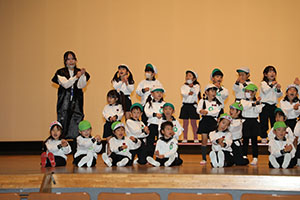 柿安シティーホールでリズム予行　年長Bチーム　(A・B）