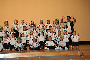 柿安シティーホールでリズム予行　年長Bチーム　(A・B）