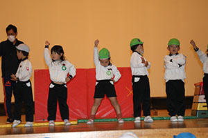 柿安シティーホールでリズム予行　年長Bチーム　(A・B）