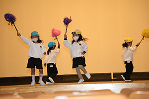 柿安シティーホールでリズム予行  年中Bチーム（ひまわり・さくら・たんぽぽ）