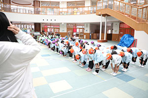 リズムフェスティバル　歌・カスタ発表ごっこ　年長