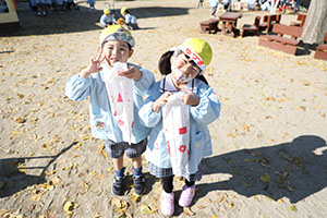 園庭遊び　年中Bチーム（ひまわり・さくら・たんぽぽ）