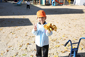 朝の園庭遊び！　A・B・C・E