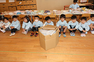 お餅つきごっこ　こあら