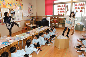 お餅つきごっこ　こあら